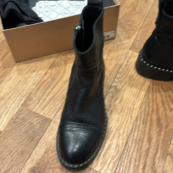 Zadig and Voltaire studded black booties, gently used. Beautiful and stylish - Picture 3 of 4